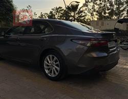 تۆیۆتا کامری